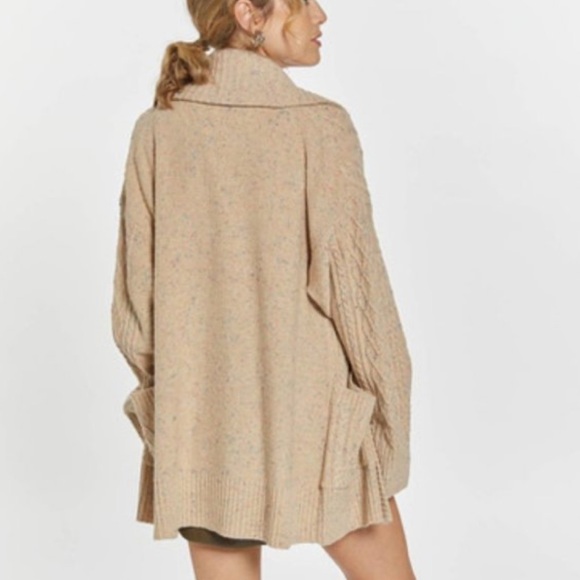 Weekend Los Angeles Rachel Cardigan - Picture 2 of 9